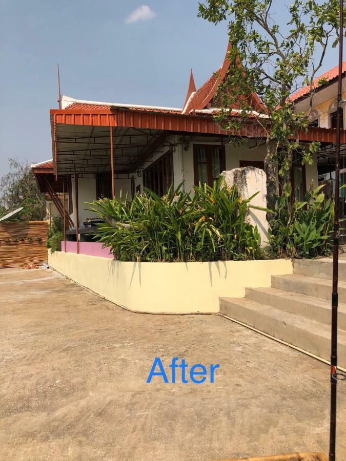 Ruen Thai Ban Rim Nam كامفاينغ فيت المظهر الخارجي الصورة